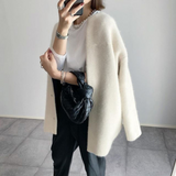 other : Grace – Gilet minimaliste et confortable à boutons, en mélange de laine in van Seroa