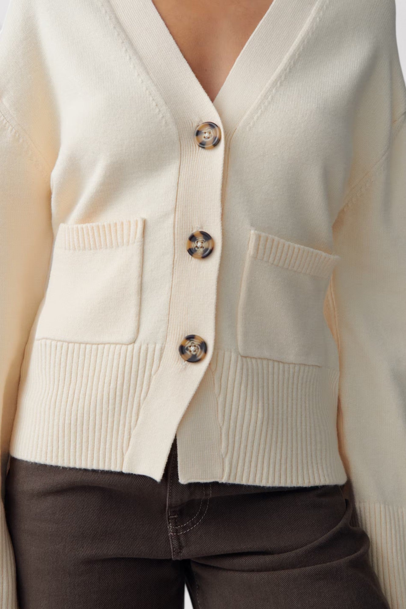 other : Isabelle - Cardigan Doux en Maille avec Boutons in van Seroa