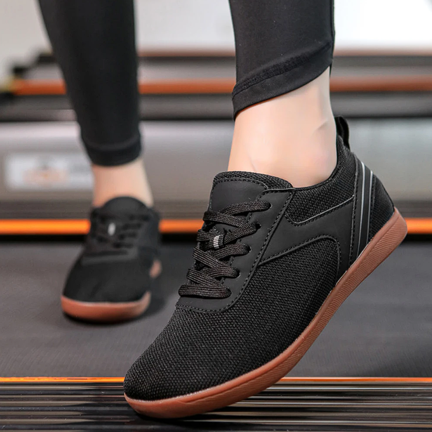 sandals : Ella | Chaussures Unisexes Pieds Nus in Noir van Seroa
