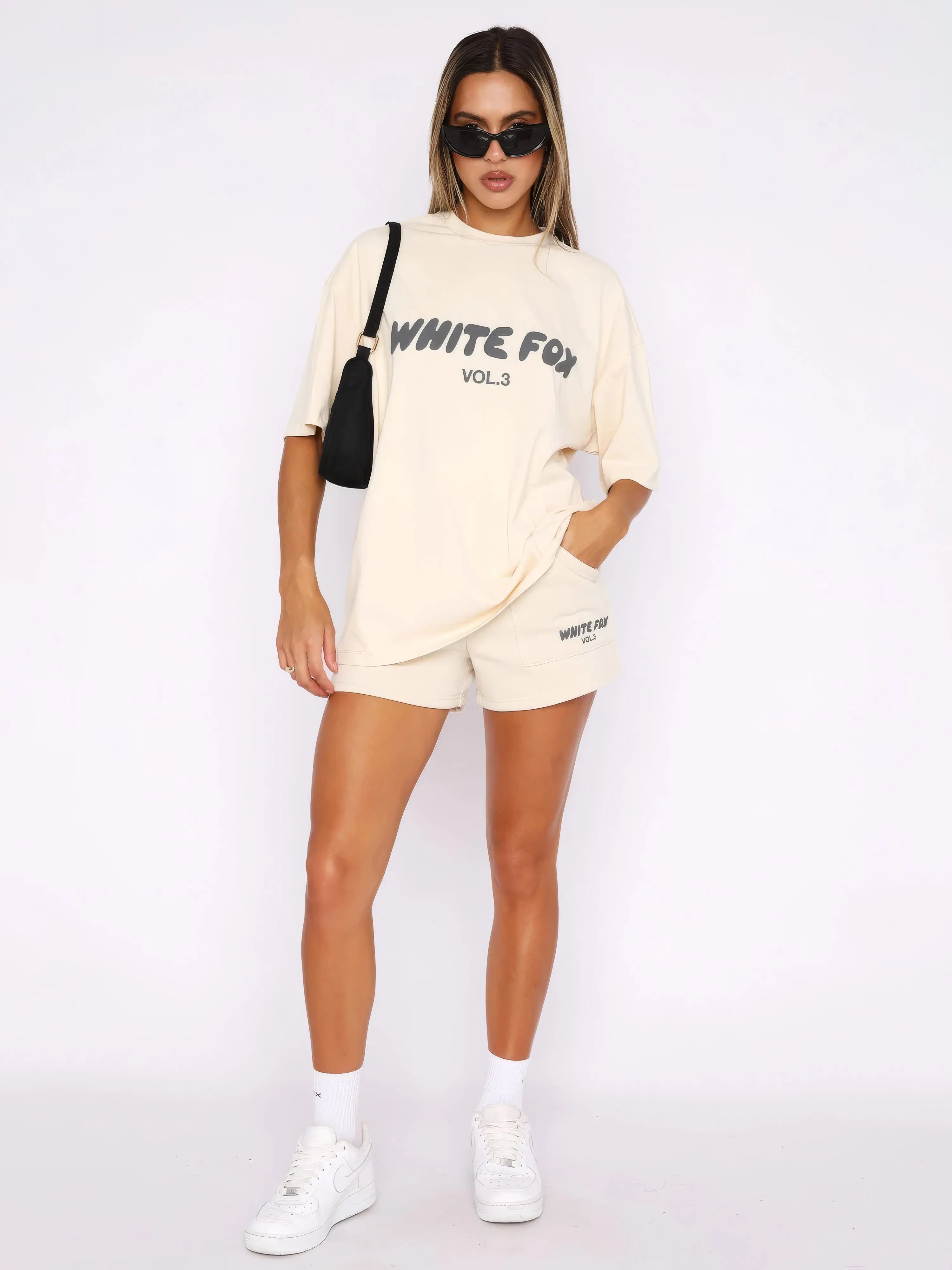 other : Sophie – Ensemble Lounge T-shirt Graphique Oversize et Short à Cordon in van Seroa