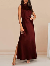 Elegantes Maxikleid aus Satin mit hohem Kragen und Schlitz für Damen