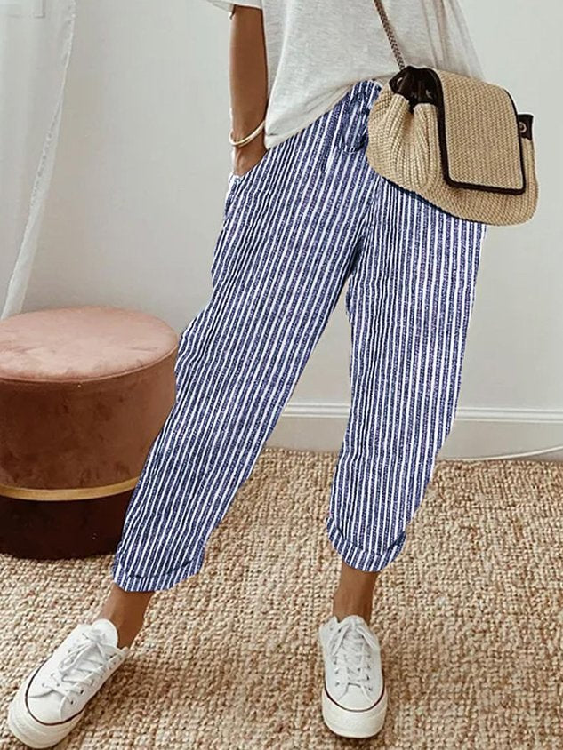 skirts : Sofie – Pantalon Décontracté en Lin à Cordon et Chevilles Ajustées in Bleu (rayé) van Seroa
