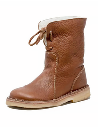 Schicke Damen-Lederstiefel in mittlerer Schafthöhe für den Alltag und