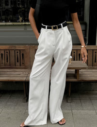 Weite Damenhose mit hoher Taille und Falten, Victoria-Stil