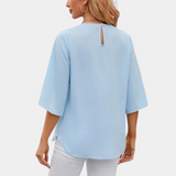top blouses : Camille – Blouse Élégante Fluide Plissée avec Manches Fendues in van Seroa