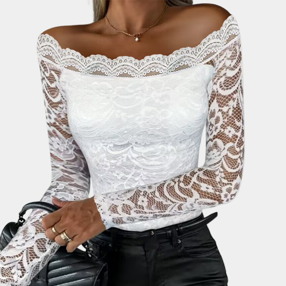 top blouses : Valeria – Blouse Élégante Épaules Dénudées en Dentelle avec Manches Longues in Blanc van Seroa