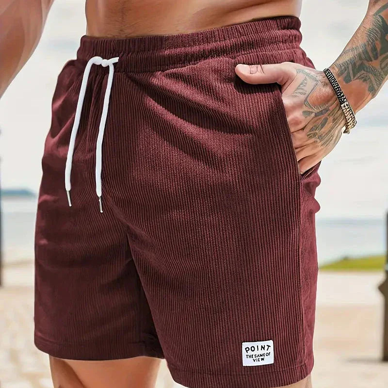 skirts : Luca – Short Décontracté en Velours Côtelé Léger avec Cordon de Serrage in Bourgogne van Seroa