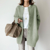 other : Grace – Gilet minimaliste et confortable à boutons, en mélange de laine in Vert van Seroa