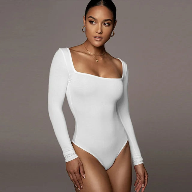top blouses : Maya – Body élégant sans coutures à manches longues et encolure carrée in Blanc van Seroa