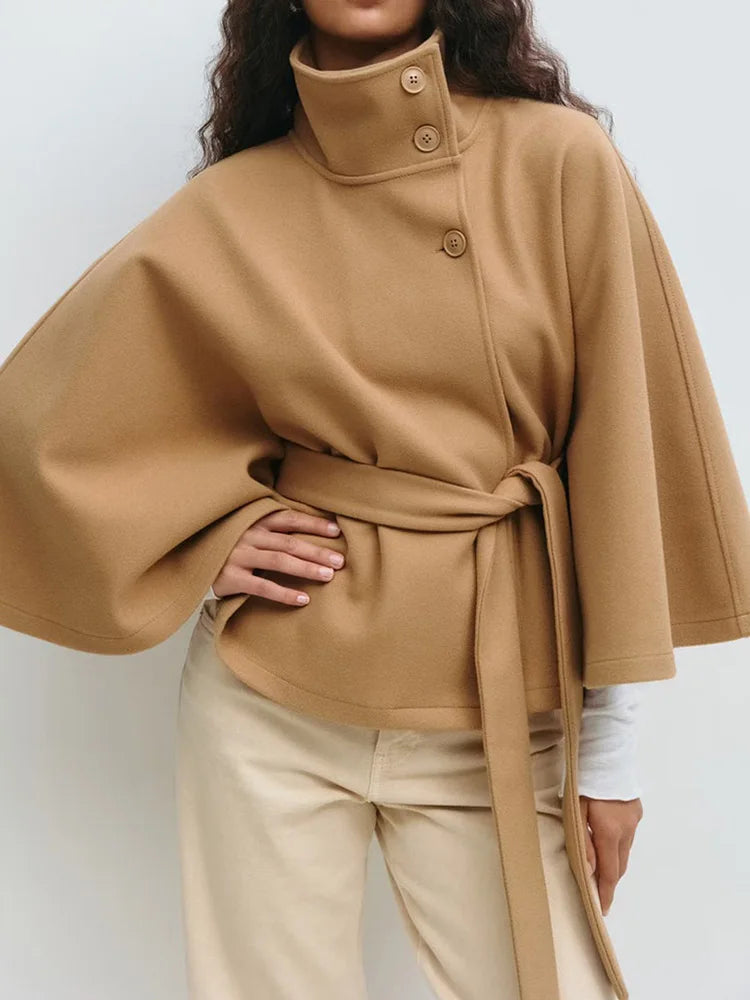 Manteau Cape Élégant en Laine 6