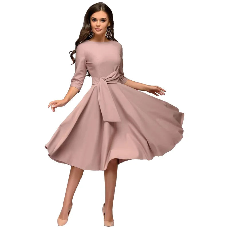dresses : Mia - Robe mi-Longue élégante avec Ceinture et coupe Fluide in van Seroa