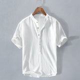 top blouses : Roy – Chemise Décontractée Légère en Lin avec Boutons in Blanc van Seroa