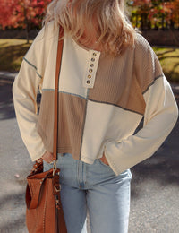 Weit geschnittener Damenpullover im Patchwork-Stil mit rundem Ausschnitt, bequem