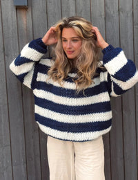 Weit geschnittener Damenpullover mit Streifen aus Acryl