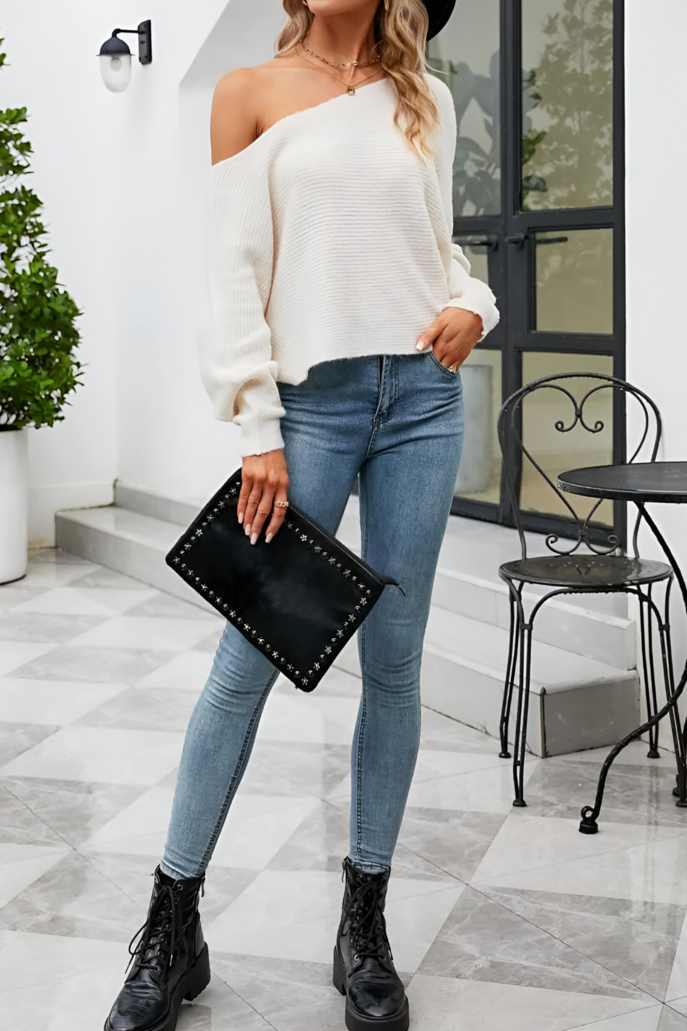 Elegancki sweter damski z rękawami typu dolman kolekcja jesienna