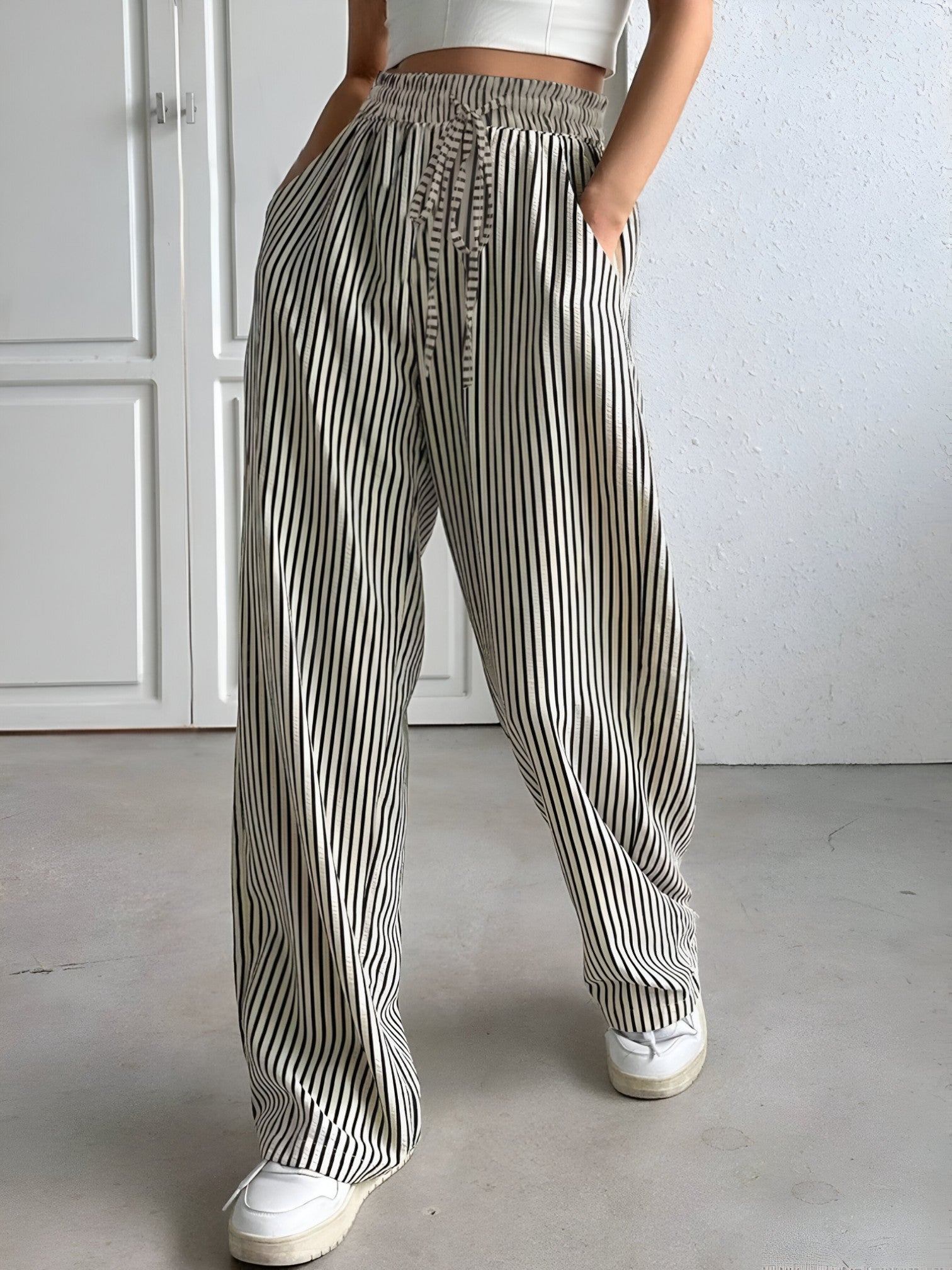 other : Ruby | Pantalon Élastique à Rayures pour Homme in Noir Blanc van Seroa