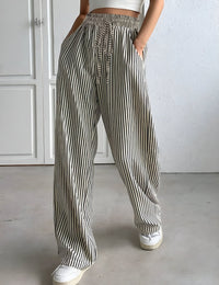 Elastische gestreifte Hose für optimalen Komfort bei Damen