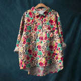 top blouses : Bailey – Blouse Vintage Fleurie en Lin Léger et Coupe Oversize in Rouge van Seroa