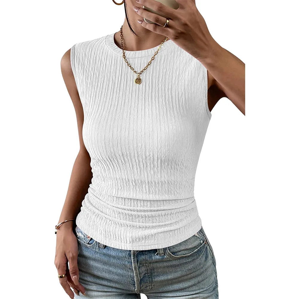top blouses : Freya – Haut Élégant Sans Manches À Coupe Ajustée Et Texture Subtile in Blanc van Seroa
