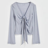 top blouses : Isabelle - Haut Court Tendance avec Manches Longues et Détail à Nouer in van Seroa