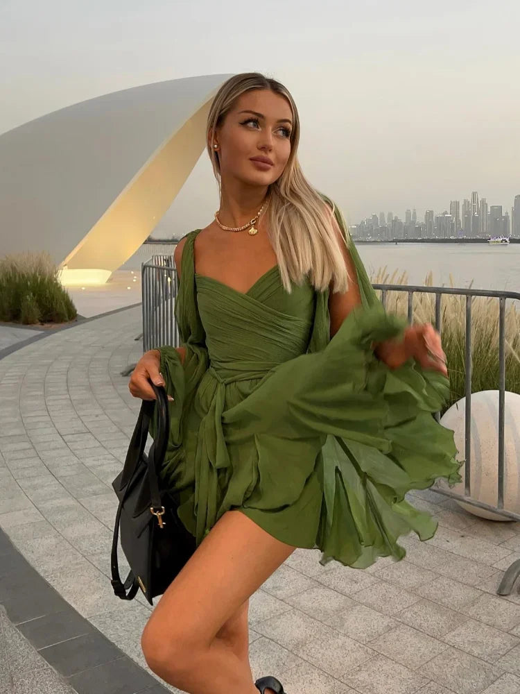 dresses : Mini robe plissée verte sexy à manches longues et décolleté en V in L van Seroa