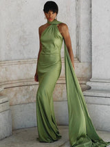 dresses : Lia – Robe de Soirée Sophistiquée avec Dos Ouvert et Traîne Fluide in van Seroa