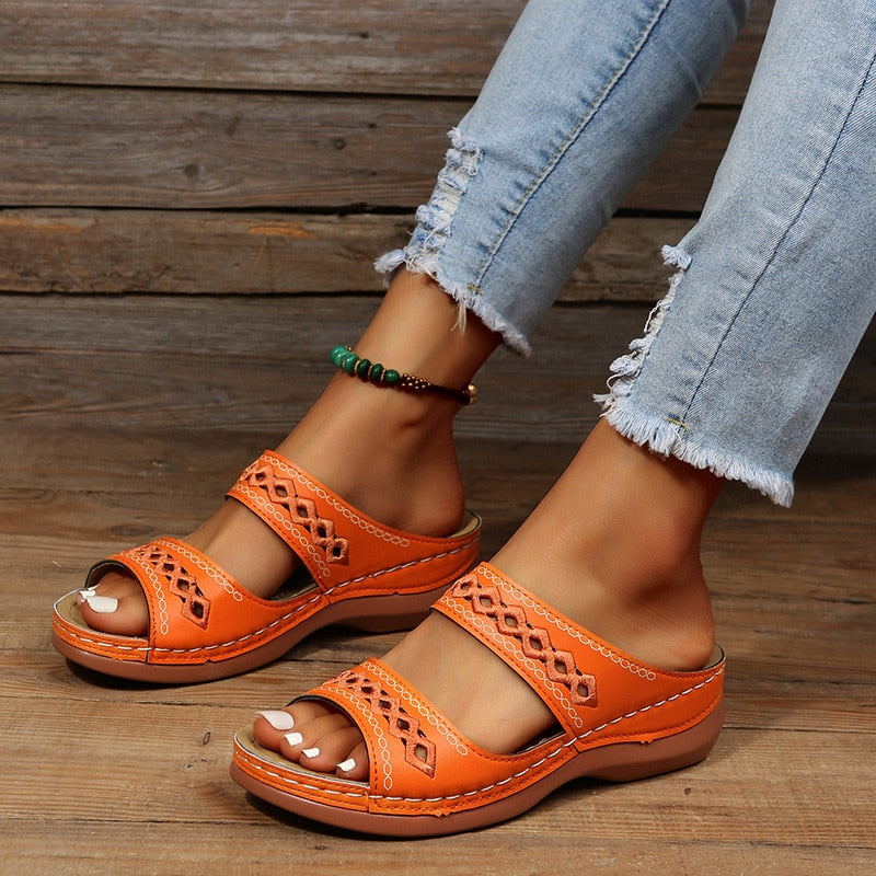 sandals : Alyssons – Sandales confort à enfiler avec soutien de voûte plantaire doux in Orange van Seroa