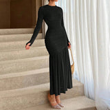 dresses : Victoria - Robe Maxi Élégante avec Manches Longues et Détail Volants in Noir van Seroa