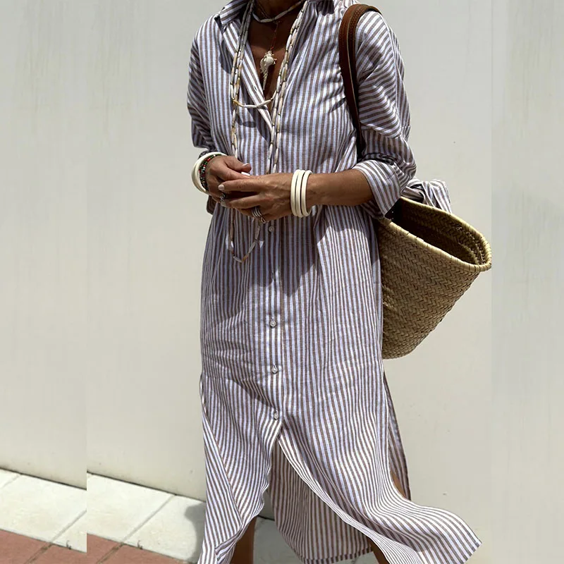 dresses : Sophie – Robe chemise de plage décontractée en coton rayé à boutons in Kaki van Seroa