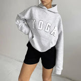 other : Yoga Sweat à capuche gris avec lettres brodées in van Seroa