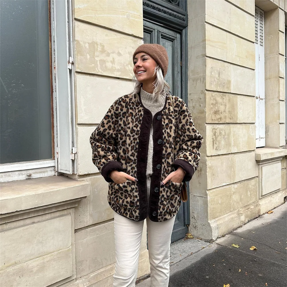 other : Amelia – Veste Chic Oversize en Fausse Fourrure à Imprimé Léopard in Leopard van Seroa