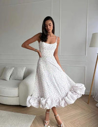 Elegantes Midikleid mit Volants und feinen Trägern für Damen