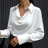 top blouses : Riya - Blouse élégante en soie avec col in Blanc van Seroa
