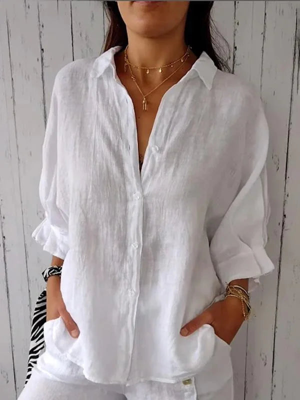 top blouses : Callie – Chemise Élégante et Légère en Lin à Coupe Décontractée in Blanc van Seroa
