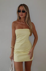 dresses : Aaliyah – Robe mini moulante chic sans bretelles in van Seroa