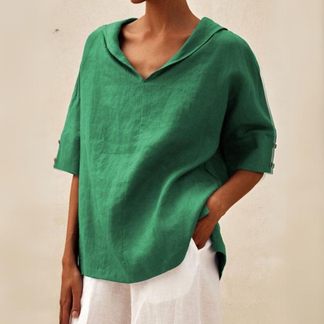 top blouses : Mira – Haut Élégant en Lin à Col en V et Coupe Ample Décontractée in Vert van Seroa