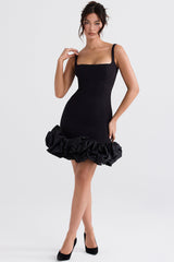 dresses : Aaliyah – Robe courte moulante à ourlet volanté sculpté in van Seroa