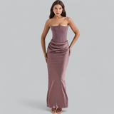 dresses : Elena - Robe corset en satin élégante sans bretelles avec détails drapés in L'or rose van Seroa
