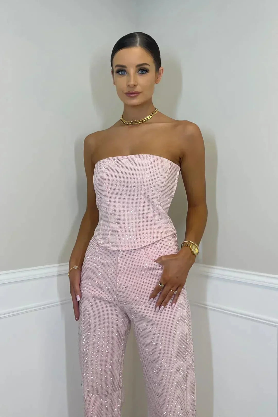 dresses : Hadley – Combinaison de Soirée Élégante Sans Bretelles à Paillettes et Coupe Tailleur in van Seroa