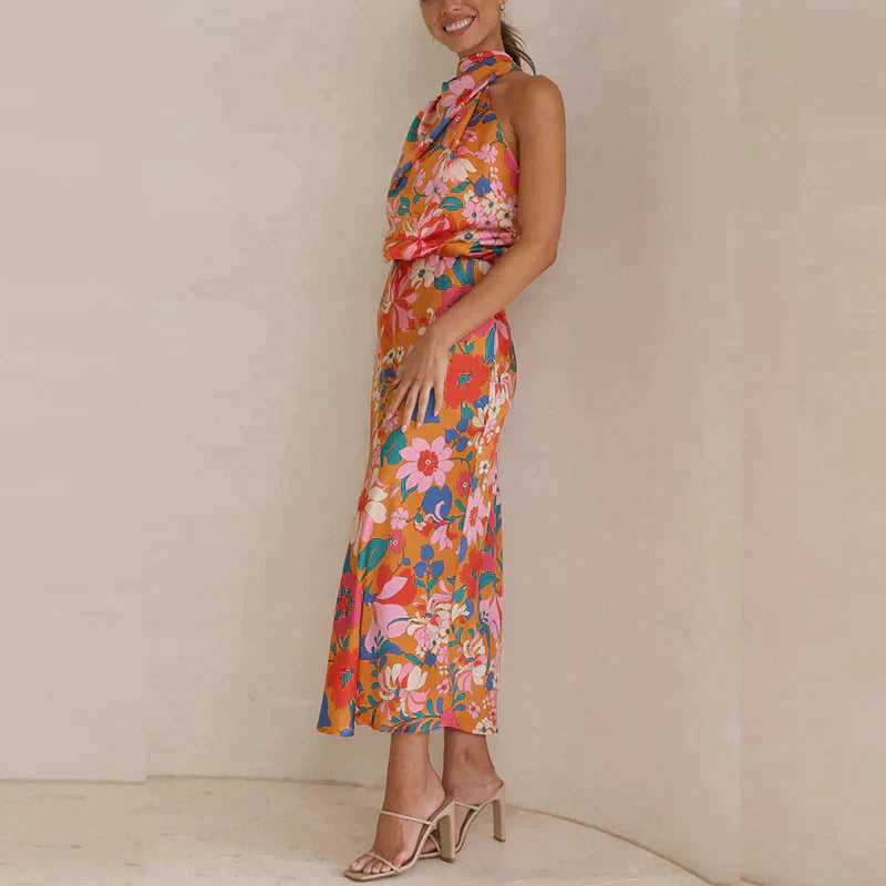 dresses : Cora - Robe Midi Élégante en Satin à Col Halter et Motif Fleuri in van Seroa