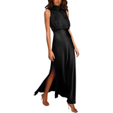 dresses : Ivy - Robe Maxi Élégante en Satin à Col Haut avec Fente in Noir van Seroa