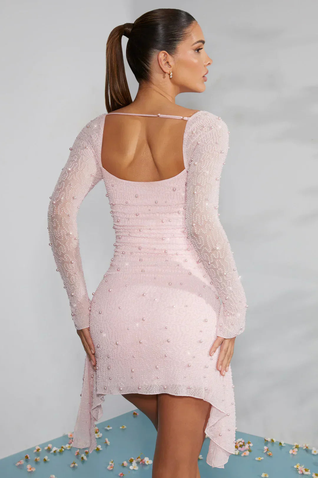 dresses : Alina – Robe de soirée moulante élégante avec manches en tulle perlé in van Seroa