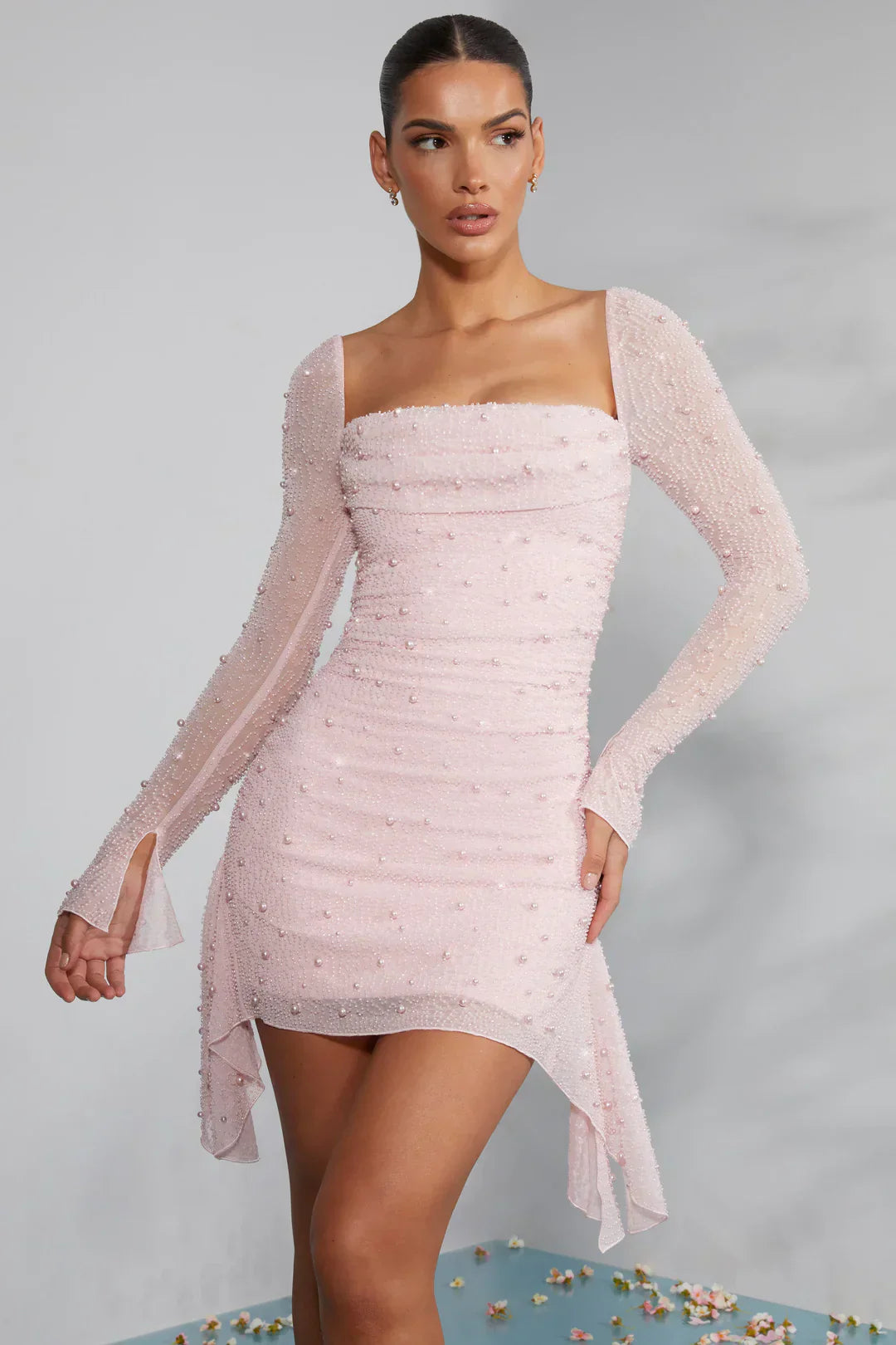 dresses : Alina – Robe de soirée moulante élégante avec manches en tulle perlé in van Seroa