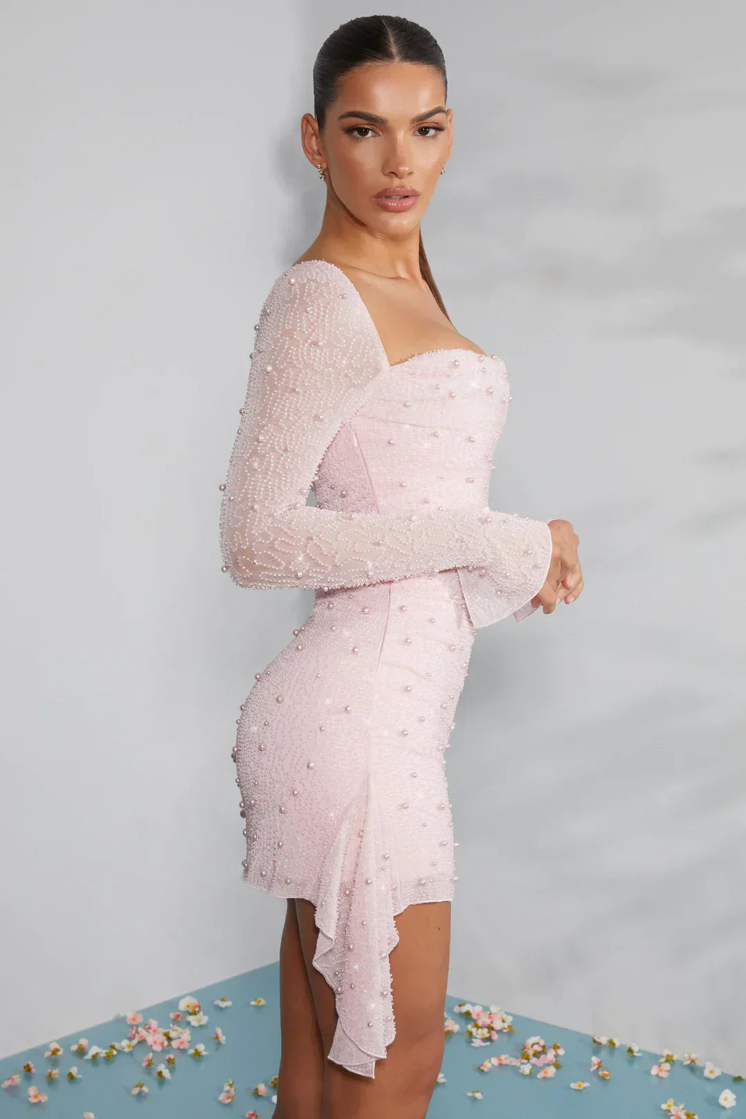dresses : Alina – Robe de soirée moulante élégante avec manches en tulle perlé in van Seroa