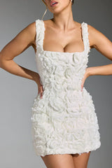 dresses : Elena – Robe courte moulante avec appliqué rose 3D sculpté in van Seroa