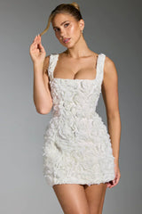 dresses : Elena – Robe courte moulante avec appliqué rose 3D sculpté in van Seroa
