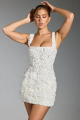 dresses : Elena – Robe courte moulante avec appliqué rose 3D sculpté in van Seroa