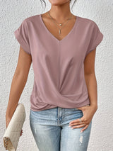 top blouses : Olivia - Blouse Décontractée à Col V avec Manches Courtes et Drapé in Rose van Seroa