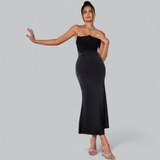 dresses : Elena - Robe corset en satin élégante sans bretelles avec détails drapés in Noir van Seroa