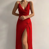 dresses : Emery – Élégante Robe Longue De Soirée À Silhouette Drapée in Rouge van Seroa